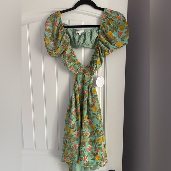 Floral Puff Sleeve Dress - Picture 2 of 4